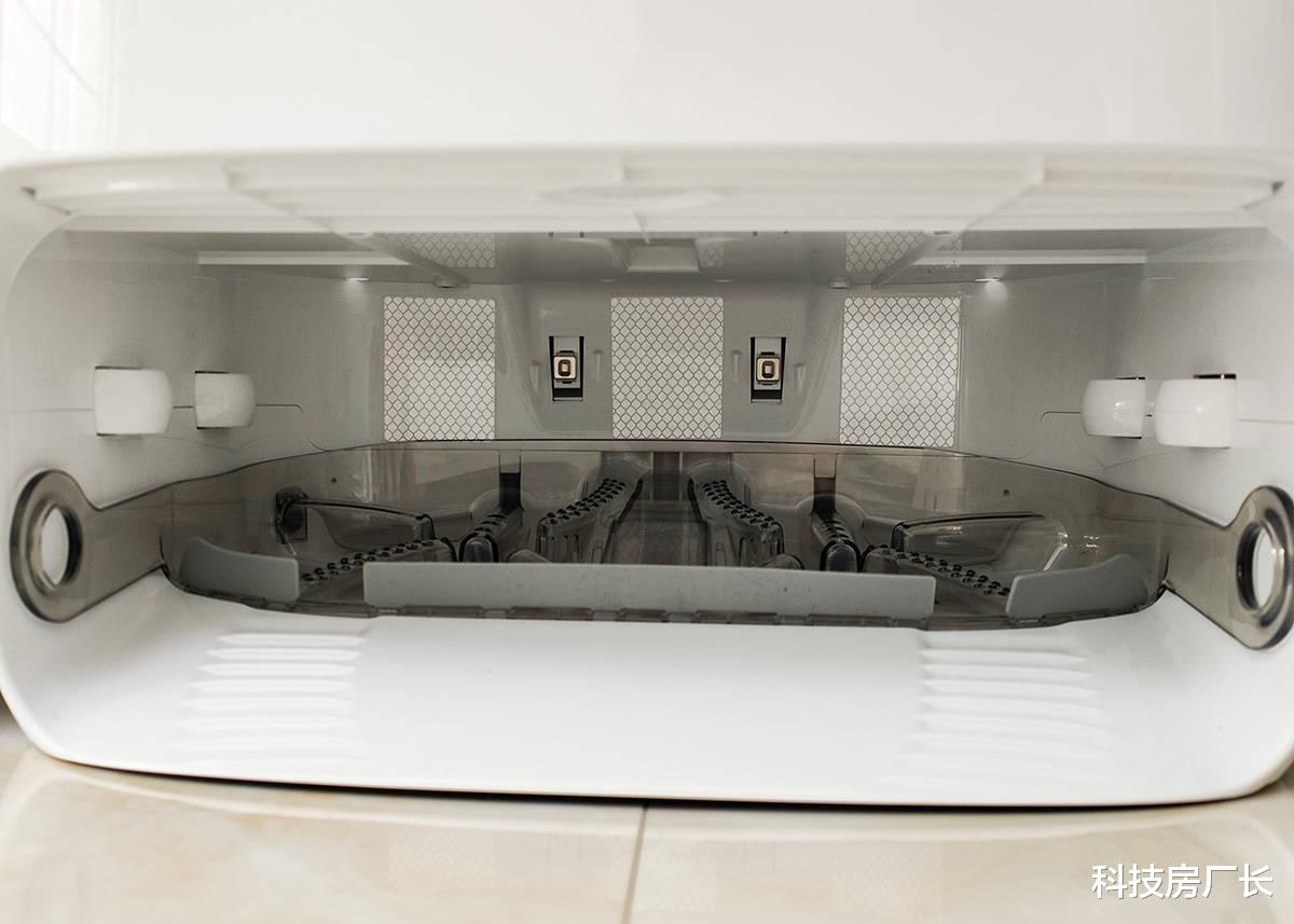 一体机|这是洗衣机还是扫地机,它还会自己洗拖布,云鲸J2扫拖一体机使用体验