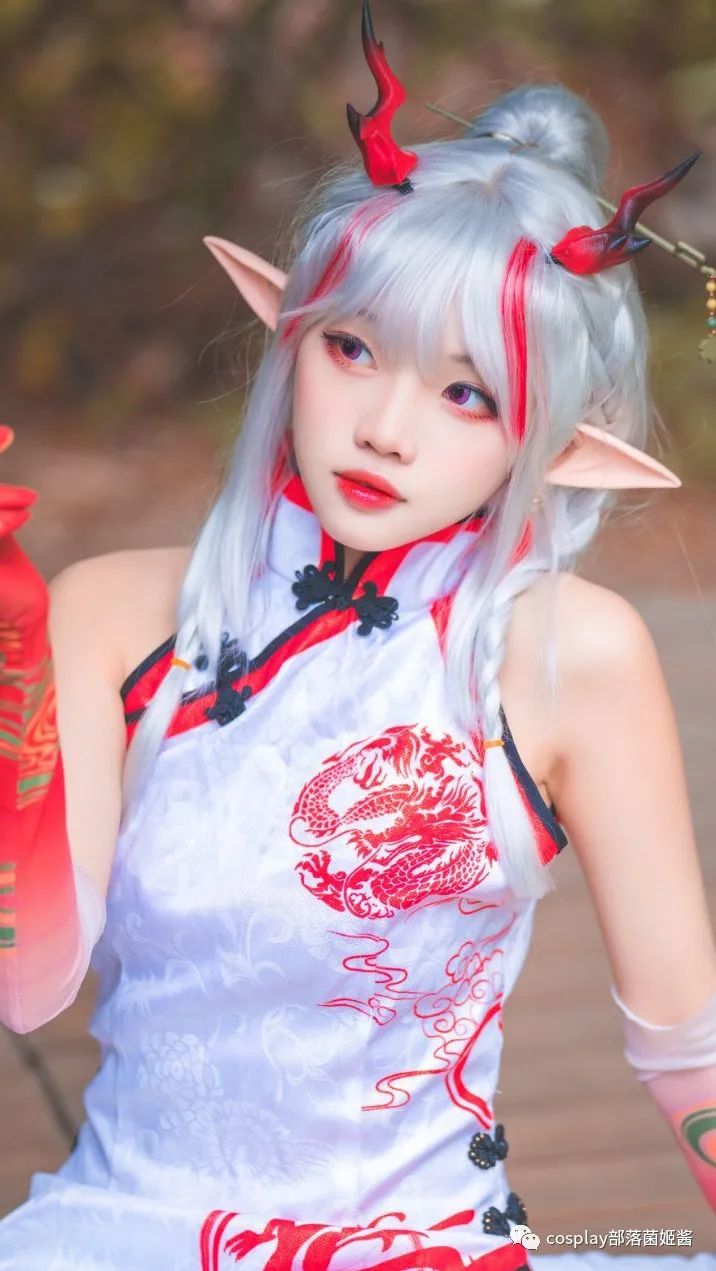 明日方舟|cos：明日方舟?年?乐逍遥cos正片@硫酒