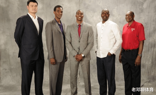 姚明|没对比就没伤害！姚明让NBA这些球星 在他身边似小鸟依人