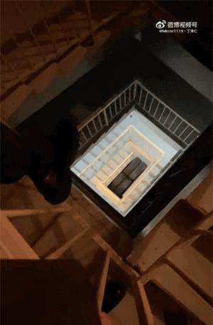 曾黎|又一爱豆塌房!约粉出轨自杀威胁,还嘴炮王一博?