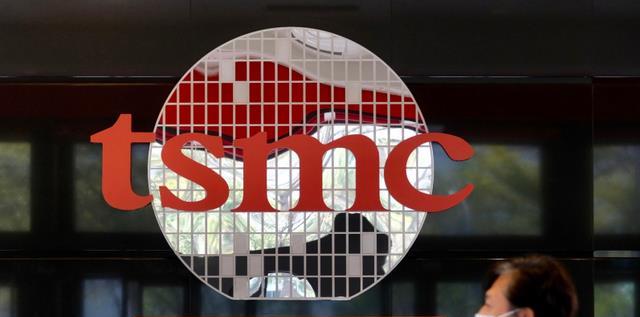 台积电|不止关闭EUV光刻机，台积电传来消息，被四大客户砍单