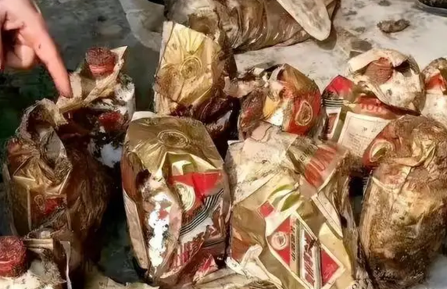 浙江一老伯20年前埋5箱茅台当喜酒，如今儿子即将成亲，酒咋样了