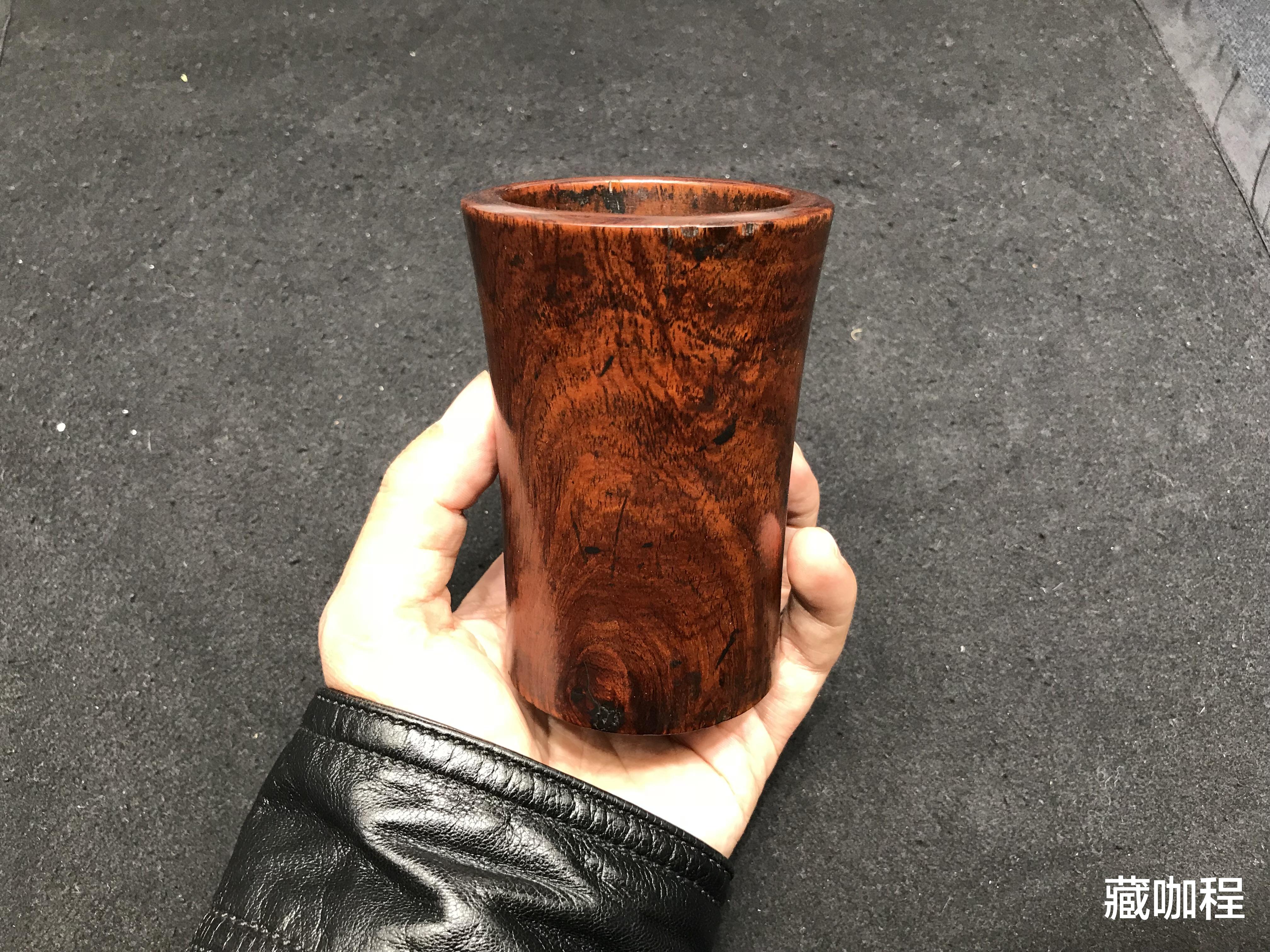 |闻香静心路份高,黄花梨筒式香盒9.43万成交