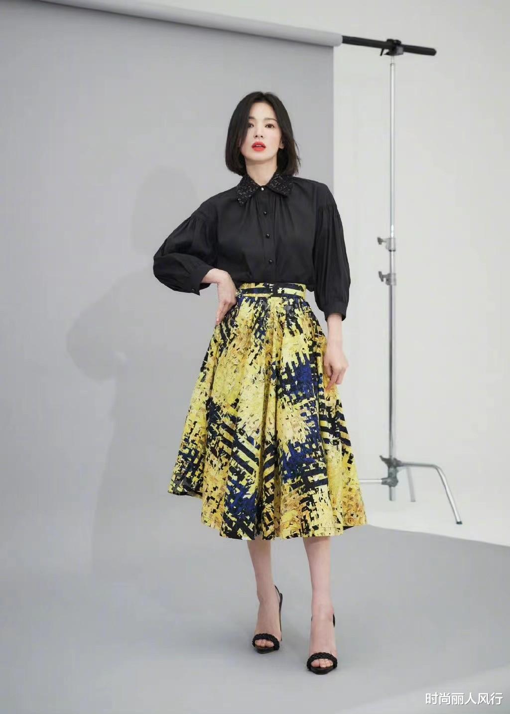 宋慧乔在巴黎出尽风头！晚宴后拍大片，这回终于变顺眼衣服却太土