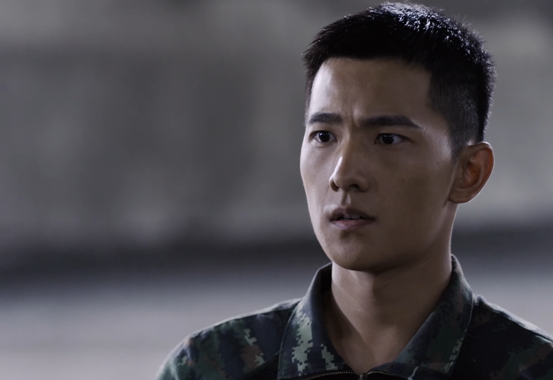 网红脸|当“网红脸”混进《特战荣耀》，遇上天然脸明星，简直是降维打击