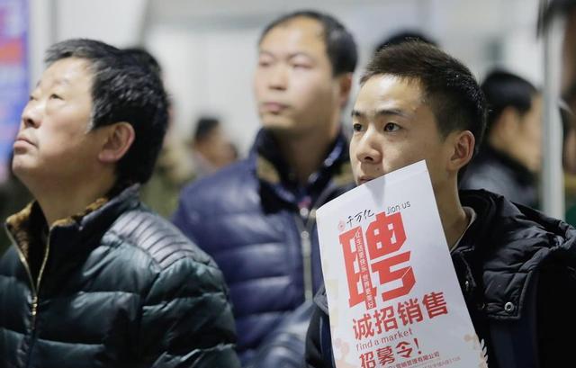 建筑业|月薪已开到上万，还是“招不到人”？建筑行业、制造行业均在列