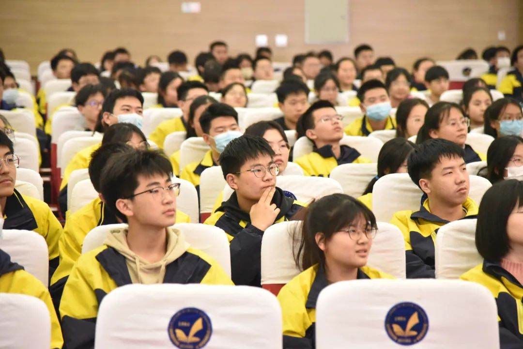 就业歧视|西安市西航一中高一年级开展生涯规划演讲比赛!