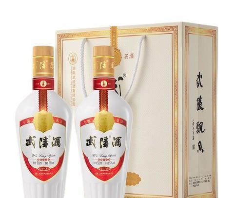 建议中老年人,如果不差钱,这3种白酒能不喝就不喝,都是勾兑酒