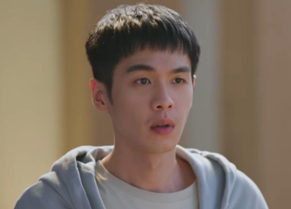 张若昀|《警察荣誉》张若昀太圈粉了，长得帅演得好，扛剧能力也非常强