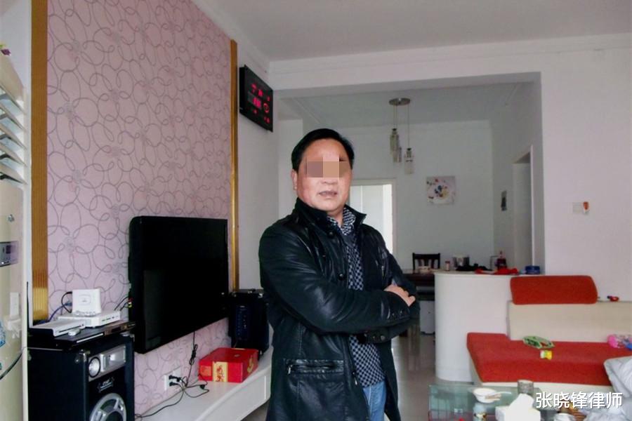 案例：女大学生为嫁入豪门，弃男友与其父交往，后与男友爷爷交往