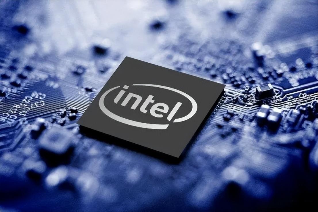 英特尔|美国最强芯片巨头衰落:“我们是咎由自取!”