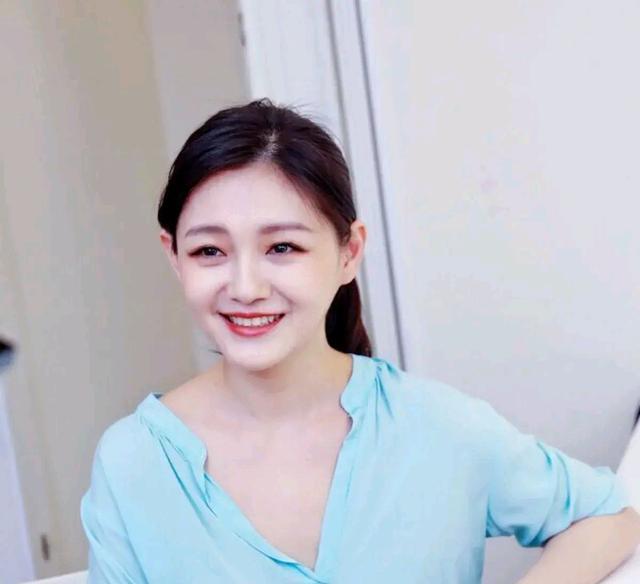 具俊晔|众星发文缅怀张国荣？周深不愧是实力唱将？具俊晔将举办表演活动