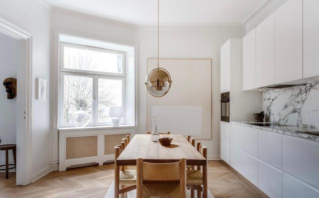 斯德哥尔摩62平公寓，干净无杂乱之感，展现北欧风的简约生活情调