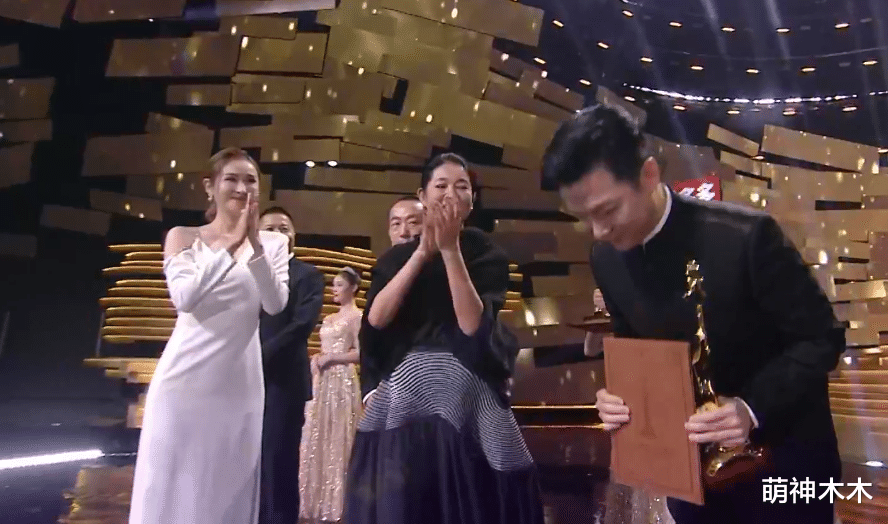 雷佳音|金鹰奖明星精彩反应:殷桃成视后雷佳音撇嘴,马丽获奖何炅含泪