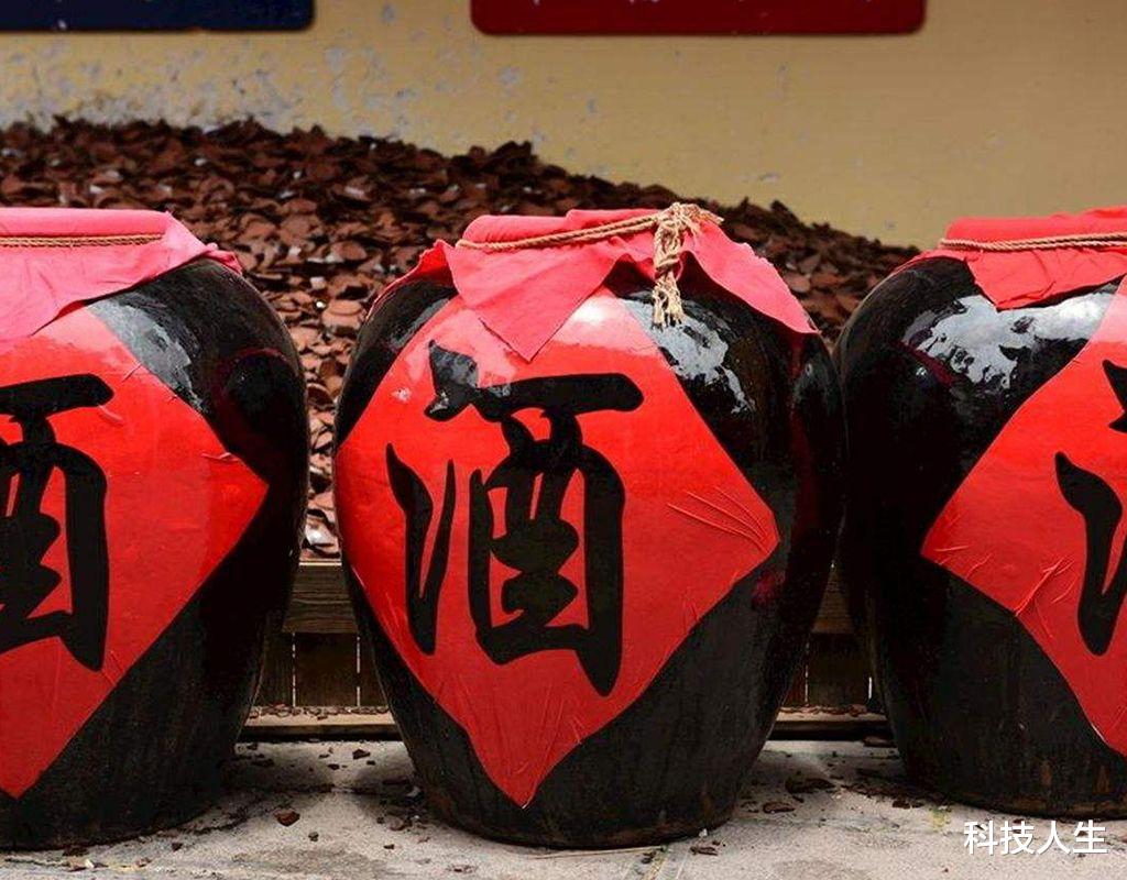 北京56岁男子晒酒库,茅台等名酒历历在目,却说有难言之隐?