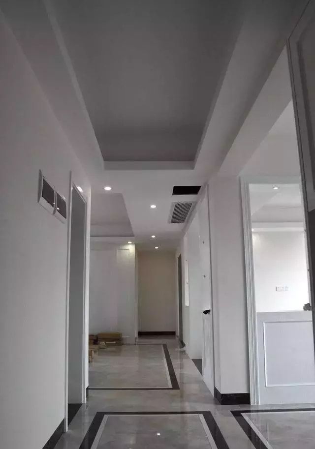 240㎡复式楼做婚房,我家楼梯间设计绝对是小区独一个!