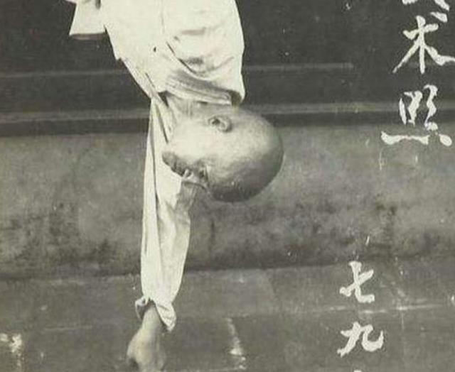 海灯法师是骗子?77岁二指禅倒立造假,87岁圆寂少林寺无一人吊唁