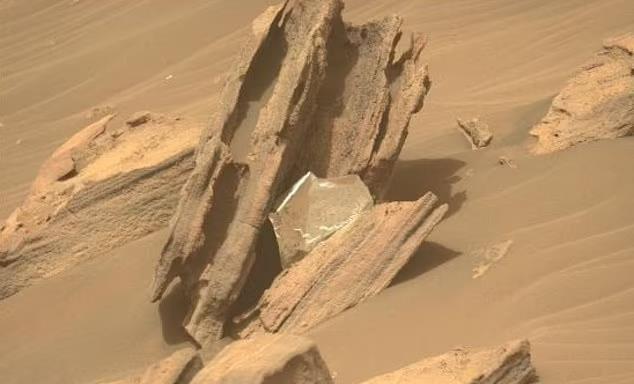火星没有人却已变成“垃圾堆”!科学家发现火星出现近7吨废弃物