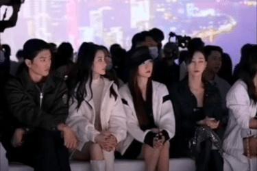 郑秀妍|baby郑秀妍同框看秀！镜头上很冷酷！私下在线教Jessica加微信