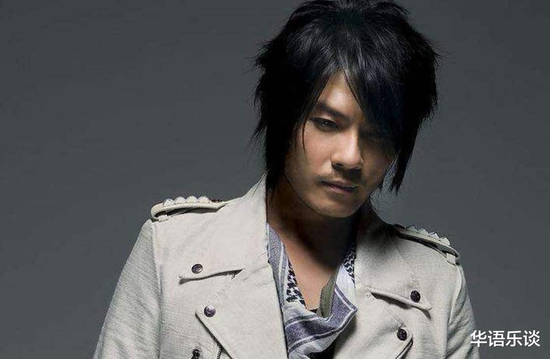 演唱会|为什么有的当红歌手急流勇退，而有的过气歌手却频频“复出”？