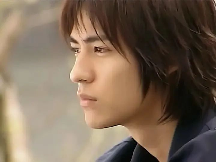 花泽类|什么年代了，花泽类怎么还可以上热搜？