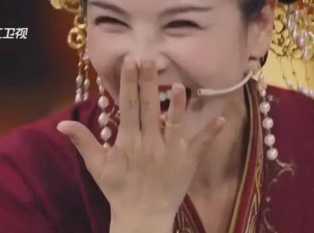 王牌对王牌|《王牌对王牌》第七季上线，热搜被承包