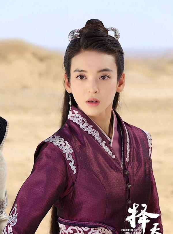 刘恺威|尤靖茹发文否认是刘恺威的女朋友，疑似杨幂粉丝发文嘲讽刘恺威