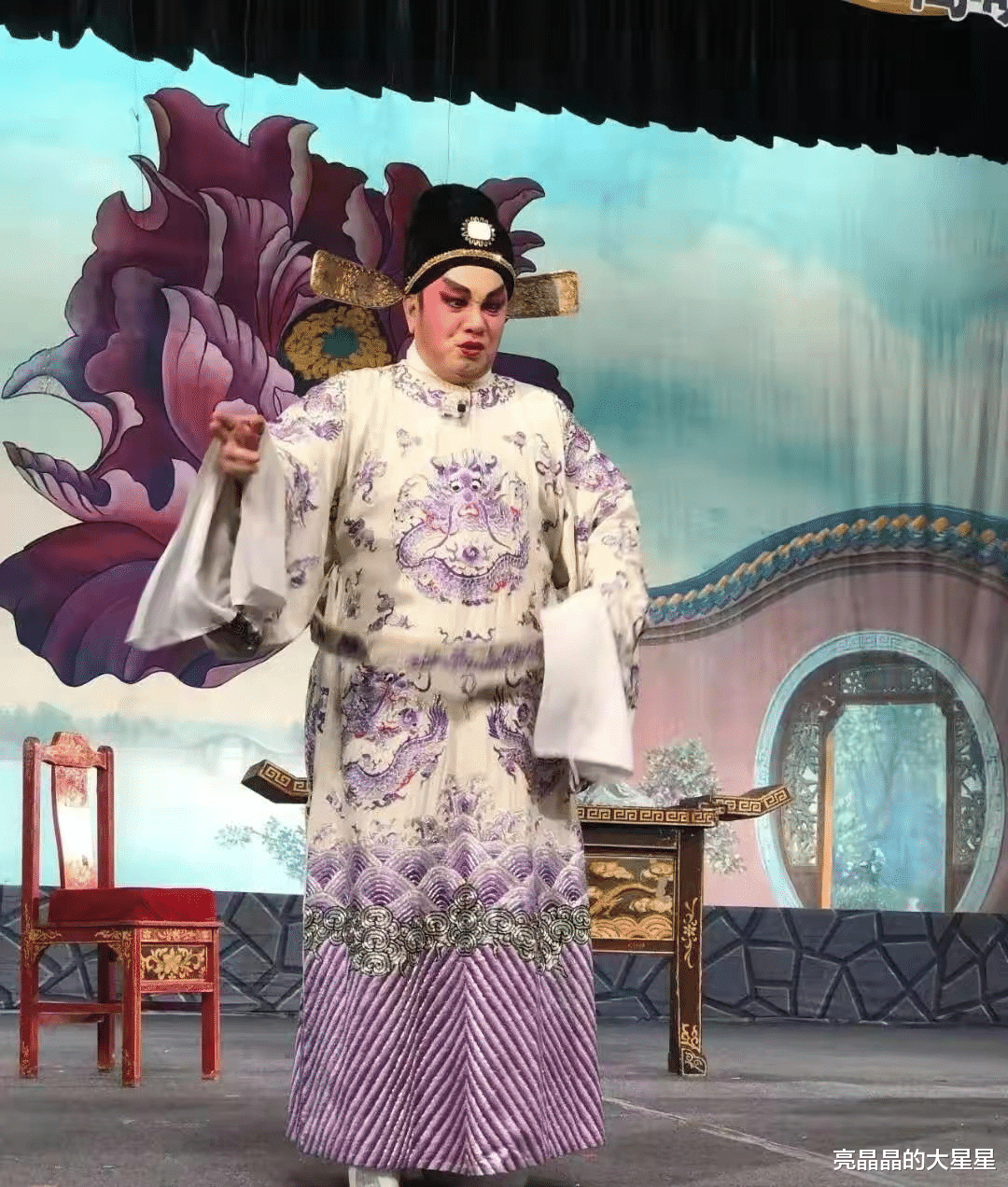 七十二家房客|?《七十二家房客》阿香：现实中发仔哥结婚了，新娘却不是我