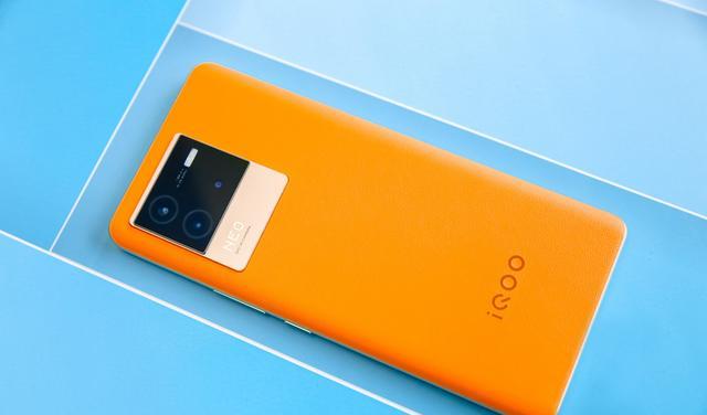 高通骁龙|iQOONeo6深度体验:携新骁龙8+独显芯片Pro实力定义性能游戏之王