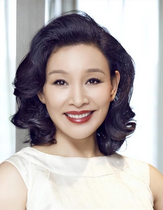 陈冲|一则动态让陈冲跌落神坛，网友：咎由自取