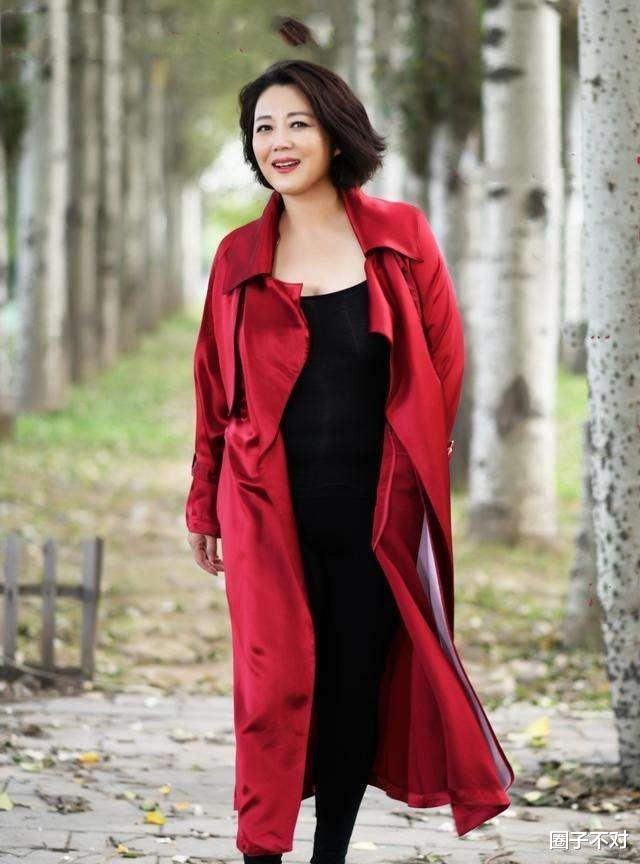 陈昊森|“农村一姐”王茜华：恋爱不到一年闪婚，二婚嫁导演40岁艰难生子