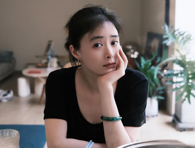 神探狄仁杰|《神探狄仁杰》演员现状,铁三角各奔东西,“元芳”已满头白发