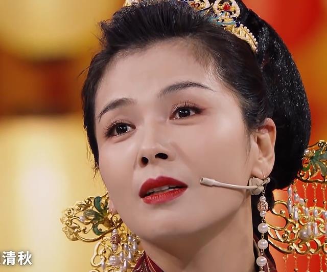 刘涛|43岁的刘涛录节目,被对着脸拍摄,这颜值显得也太真实了