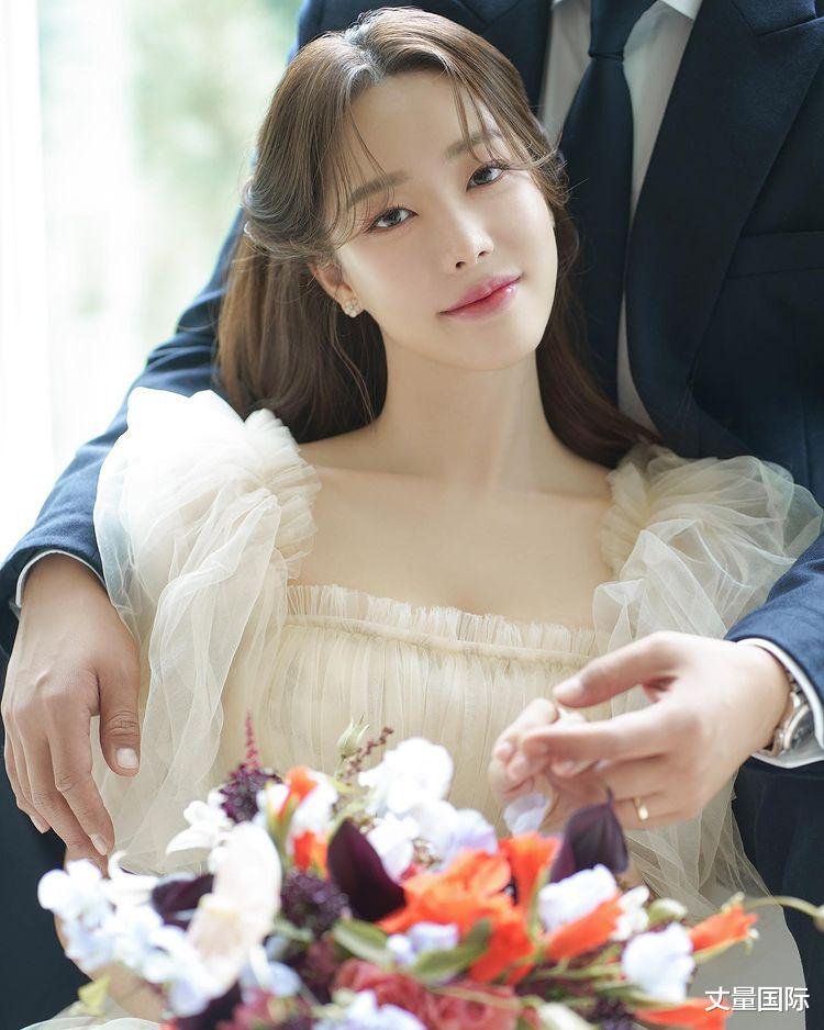 韩剧|回顾2022年结婚的7位「韩剧女神婚纱照」