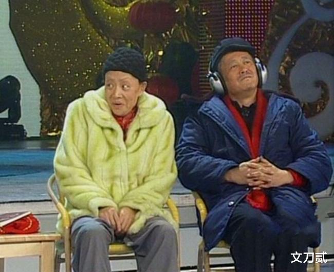 春晚|登24次春晚，因被撤职传出贿赂上级，消失多年的黄宏，如今怎样了