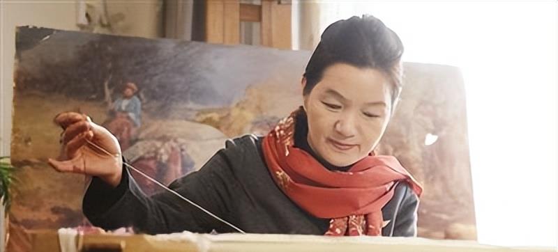 苏绣皇后姚建萍!英国女王对她的作品爱不释手?还主动请她喝茶?