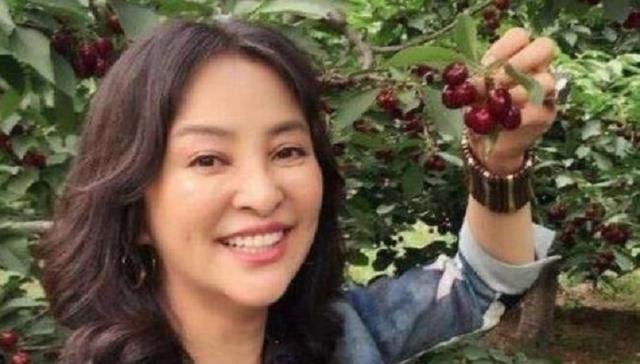 李勤勤|因《亲爱的小孩》出圈,58岁李勤勤终于火了,三次婚姻都失败收场