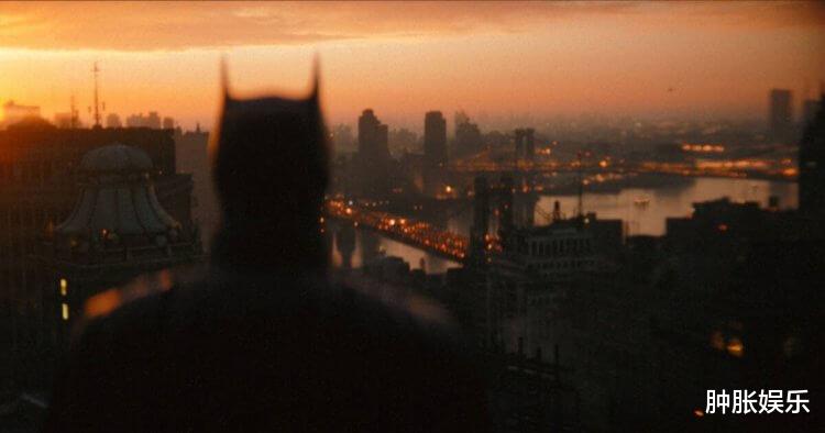 罗伯特·帕丁森|在这绝望的哥谭市,罗伯特·帕丁森成功诠释属于他的「黎明升起」!