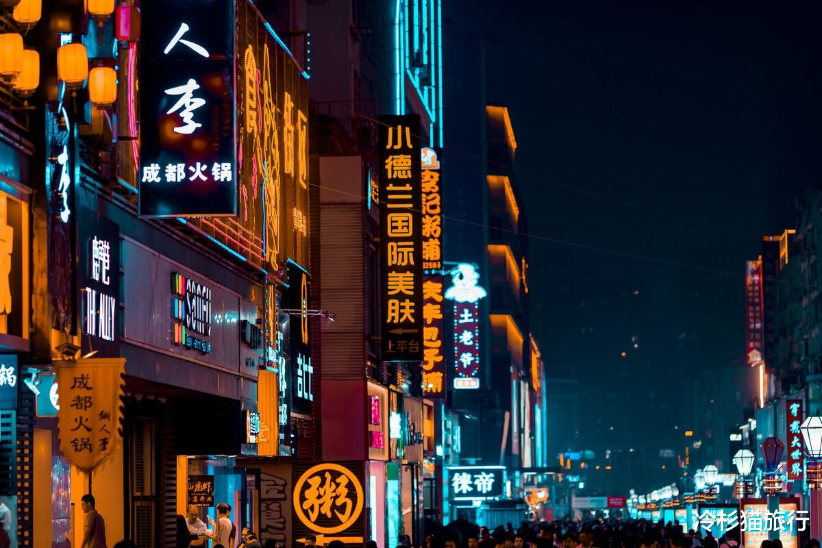 旅行|国内超安逸的八大城市，不妨约上三两好友，来一次沉浸式的旅行