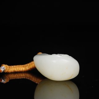 和田玉籽料|旧藏【和田玉籽料 原石雕弥勒佛】 挂件