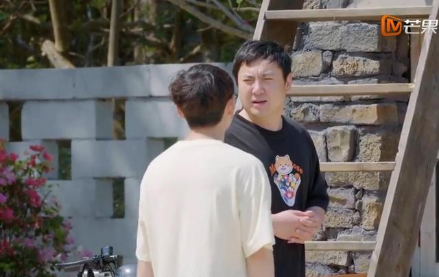 发型 沈腾反套路护肤看懵网友,不洗脸直接涂抹,从精华到眼霜一个不少