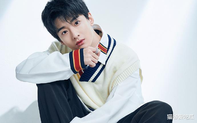 王泽轩|王泽轩是哪里人?个人资料曝光因《虚颜》宁王一角受关注