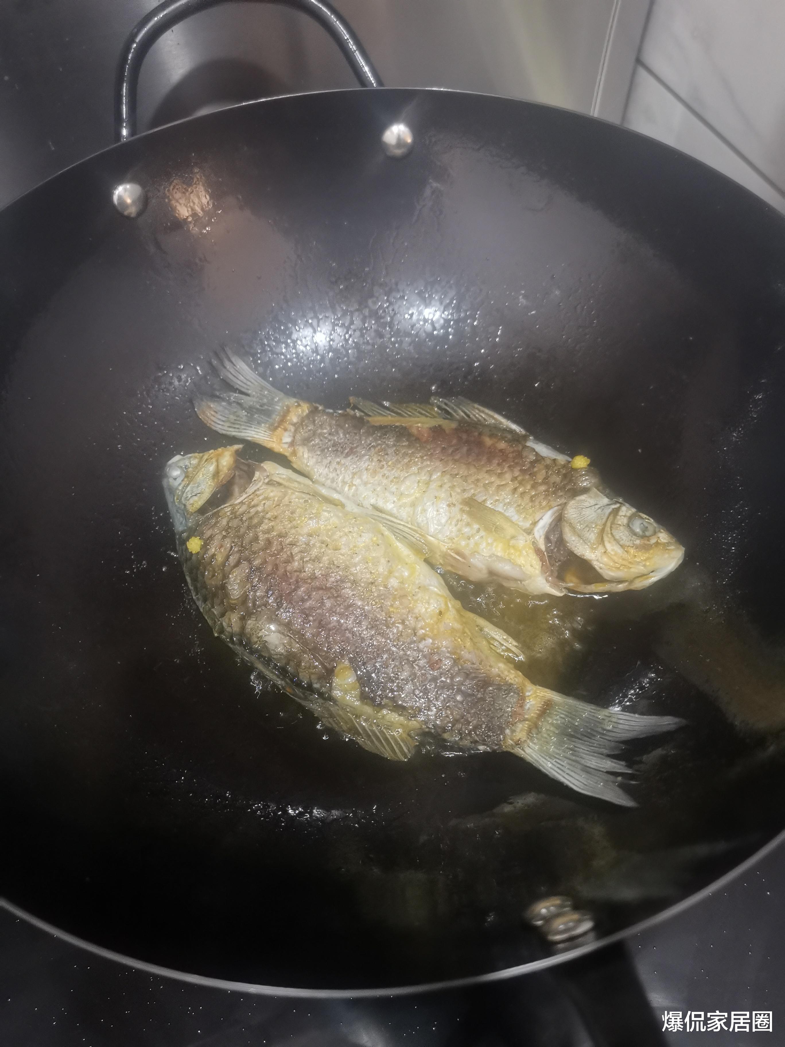 侧吸油烟机、顶吸油烟机和集成灶,哪个更适合家用?分别用了几年,谈谈自己的感受