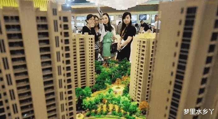 临沂|建议年轻人,到了这个年纪就不要贷款买房了,风险太大