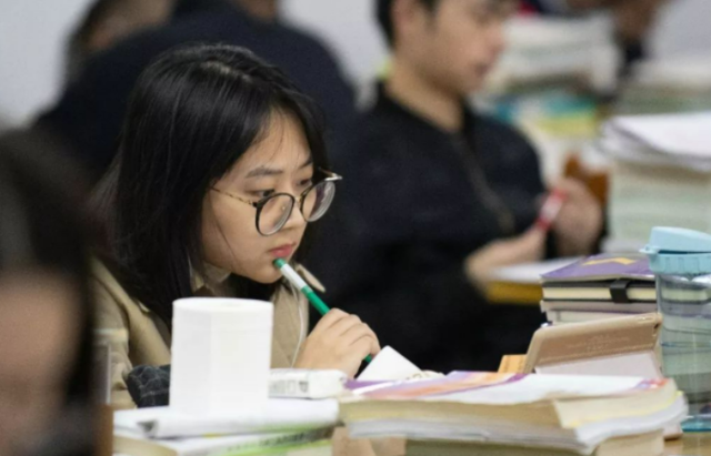大学|读研3年vs工作3年，差距有多大？经历过的人才懂，希望你没选错