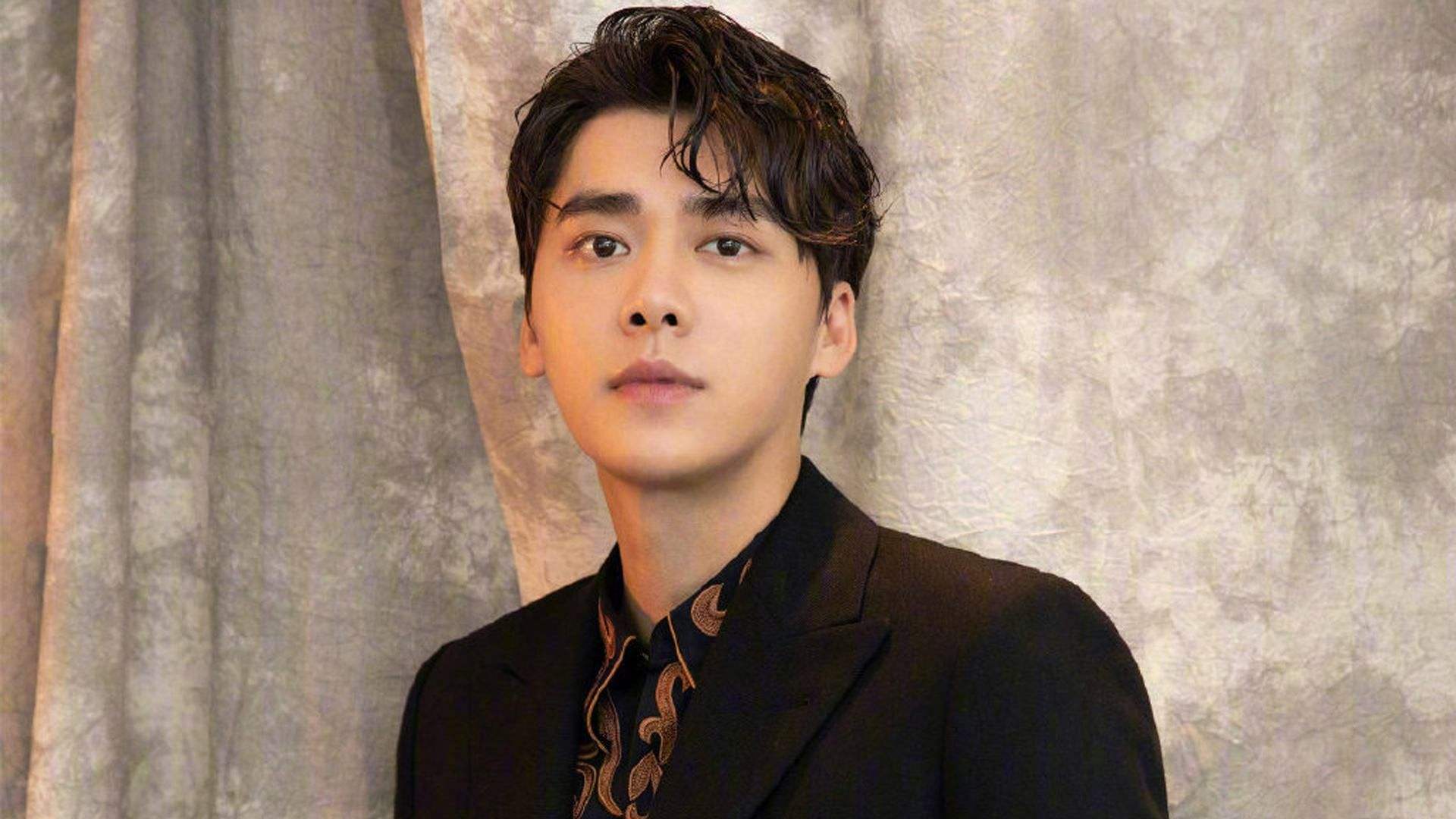 赵丽颖|首个爆料李易峰的博主称:3字F姓和Z姓男星,会让吃瓜网友大饱眼福!