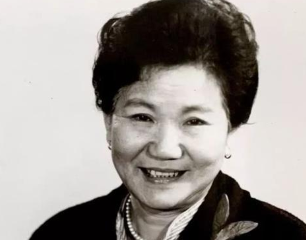 王真儿|赵丽蓉悲惨的一生:32岁守寡,改嫁小叔子再丧夫,49岁女儿又夭折