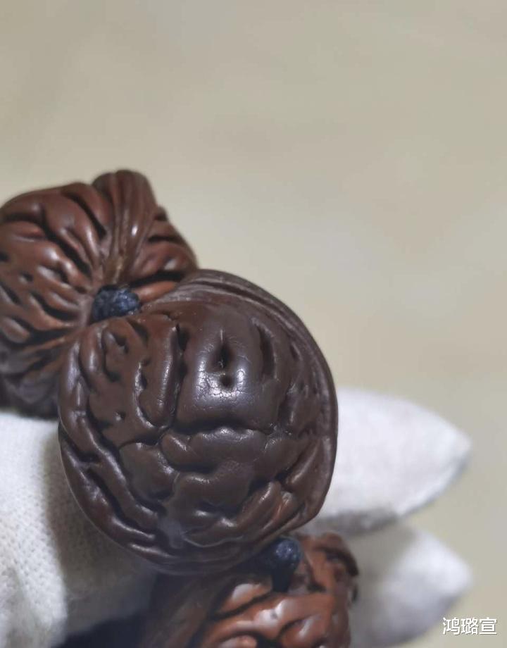 桃核|凭意志力还难以盘出来的三种文玩!实在不行还是别碰!