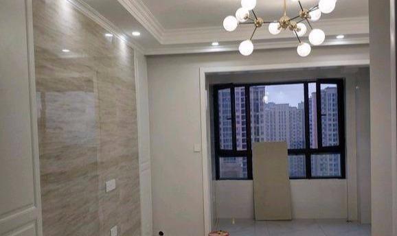 86㎡坚持不吊顶只装石膏线,完工效果实在不像半包三万块能装好的