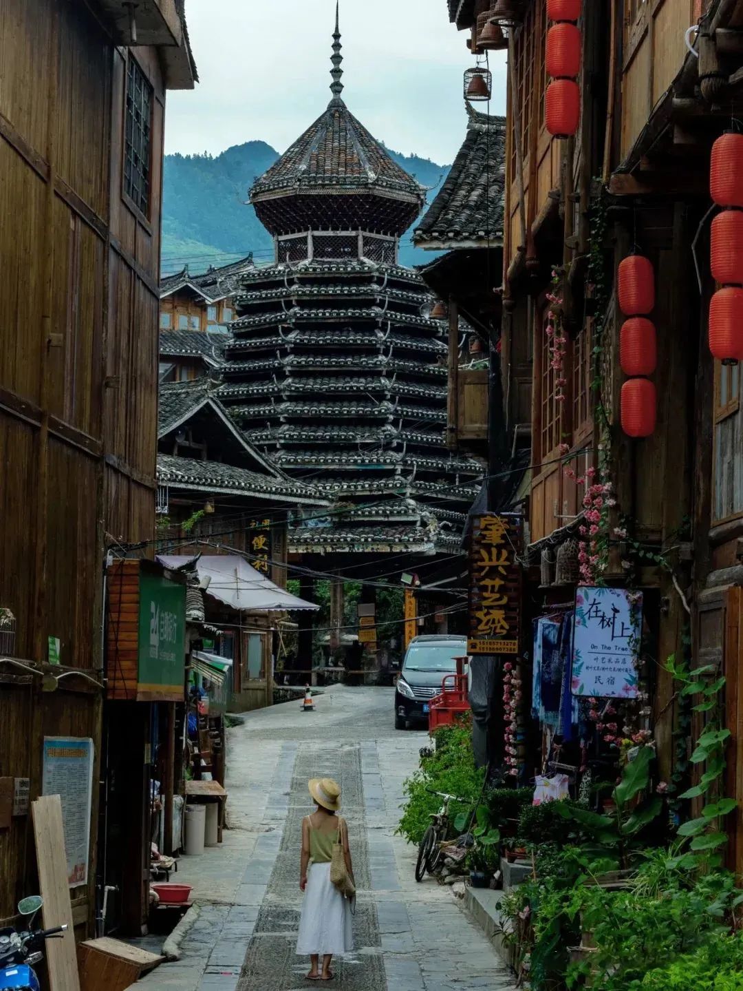 贵州|机票低至¥200,比九寨更惊艳,这座夏日23度的中国凉都,嗜酸又爱辣!